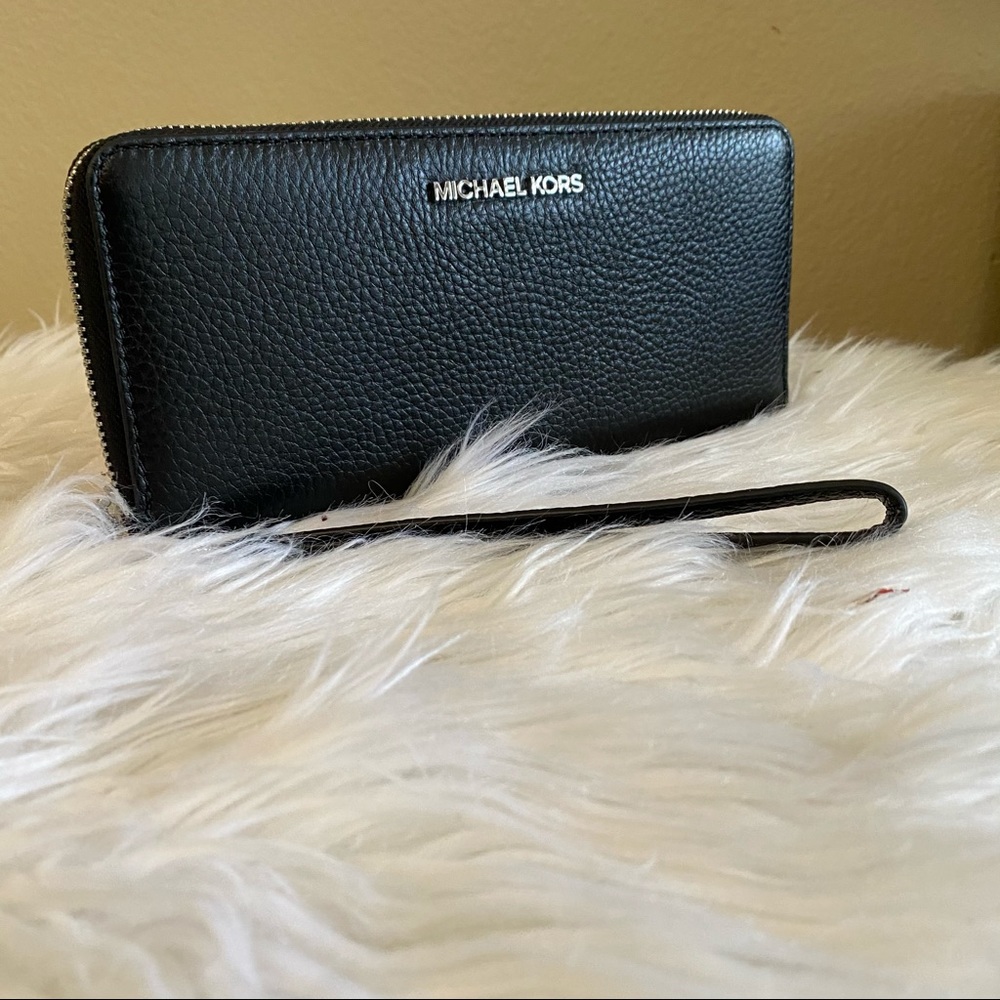 Final sale 🌹Michael Kors jet set travel large continental wallet - Picture 2 of 8